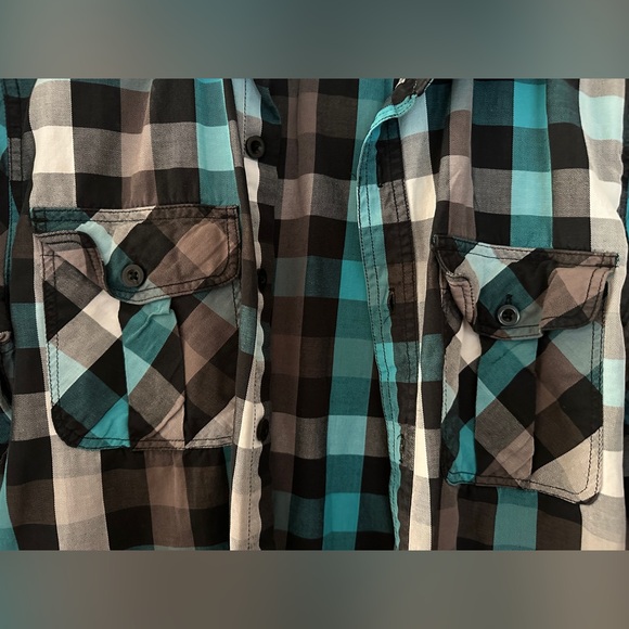 Men's Plaid button down - Picture 7 of 7